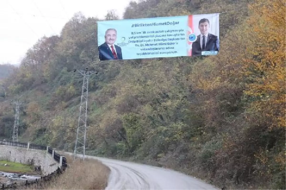 Ordu\'da CHP\'li başkandan AK Parti\'li başkana pankartlı teşekkür