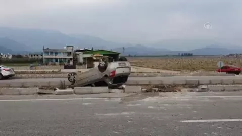 Otomobil takla attı: 1 yaralı Otomobil takla attı: 1 yaralı