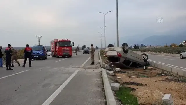 Otomobil takla attı: 1 yaralı Otomobil takla attı: 1 yaralı