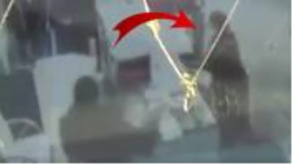 Kuyumcuda kan donduran anlar! Oğlunu öldüren silahlı soyguncuları böyle kovaladı