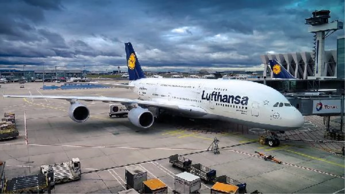 Almanya\'da Lufthansa havayollarından İngiltere\'ye 80 ton gıda sevkiyatı