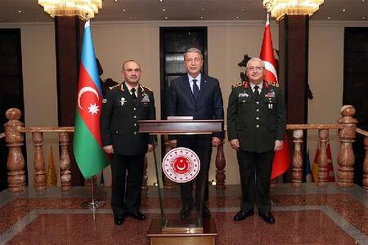 Bakan Akar, Azerbaycan Savunma Bakan Yardımcısı Mustafayev\'i kabul etti