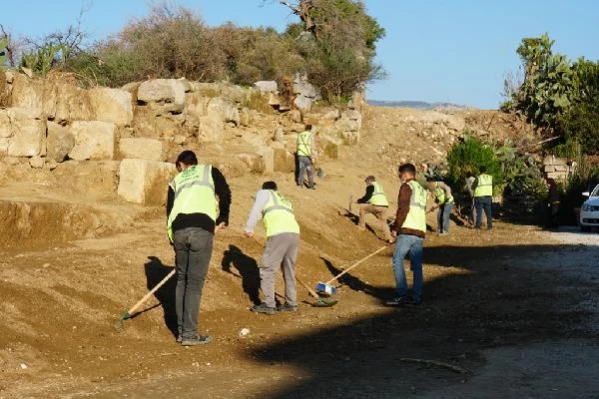 BODRUM'DA 2400 YILLIK TARİHİ HALİKARNASSOS SURLARI GÜN YÜZÜNE ÇIKIYOR