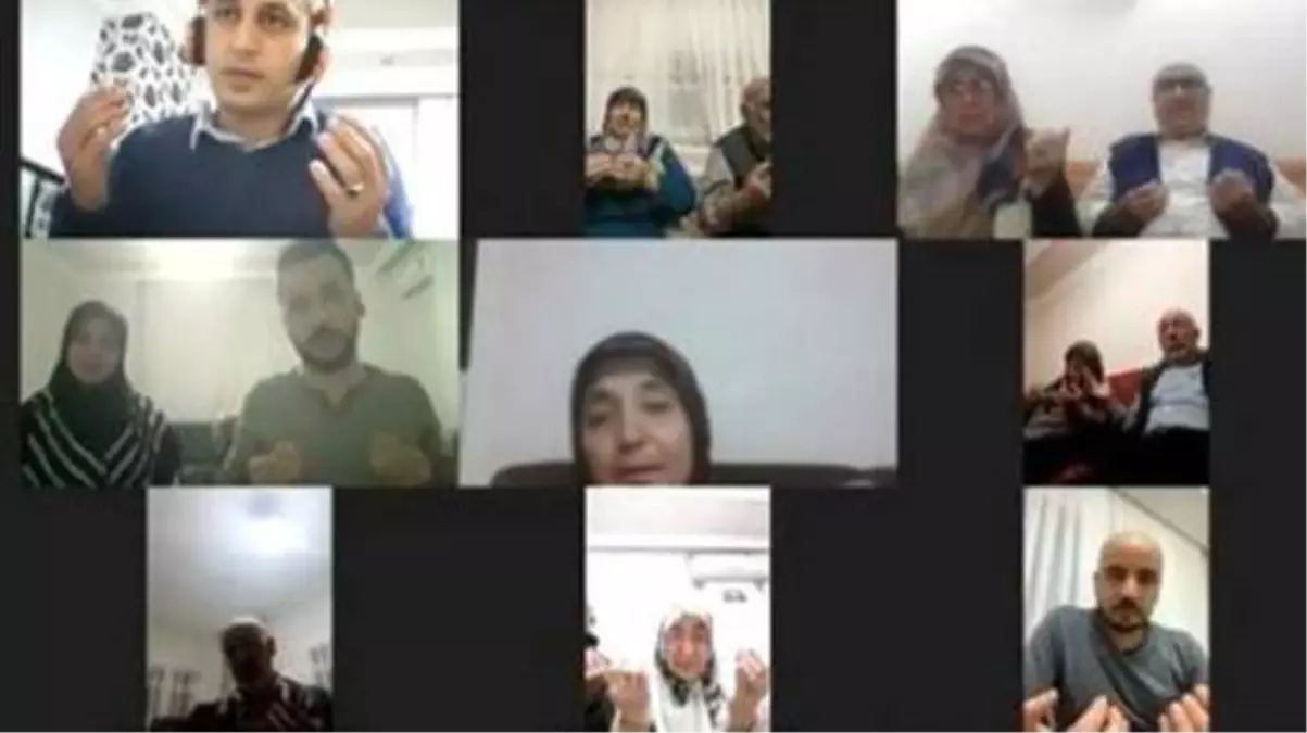 Koronavirüsten hayatını kaybeden yakınları için online mevlit okuttular
