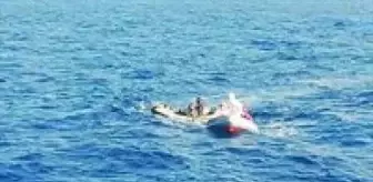 Marmaris'te 12 kaçak göçmen kurtarıldı