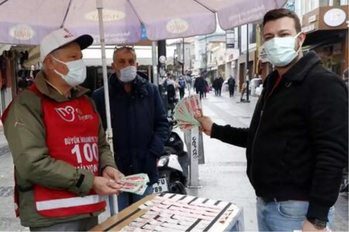 31 Aralık'ta bir aylık olacak kızı için 31 adet Milli Piyango bileti aldı
