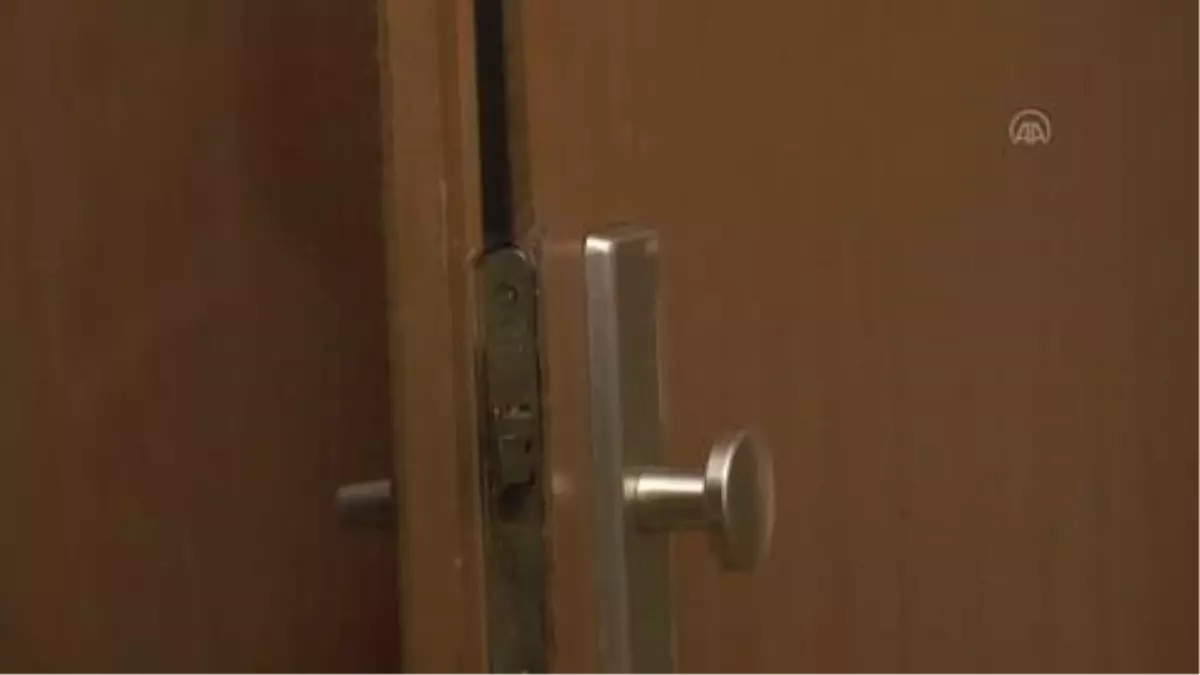 Avusturya\'da terör bahanesiyle polis şiddetine maruz kalan Morad ailesi yaşadıklarını AA\'ya anlattı