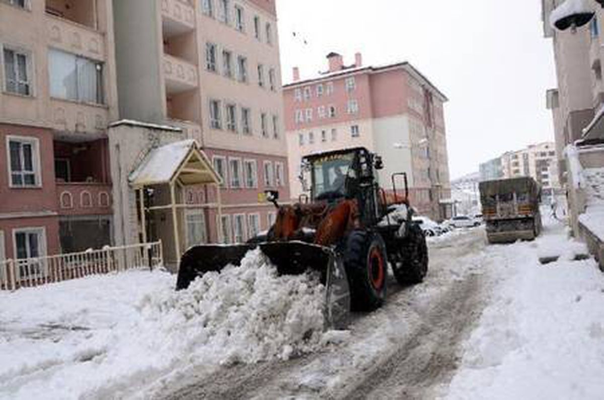Bitlis\'te 137 köy yolu ulaşıma açıldı