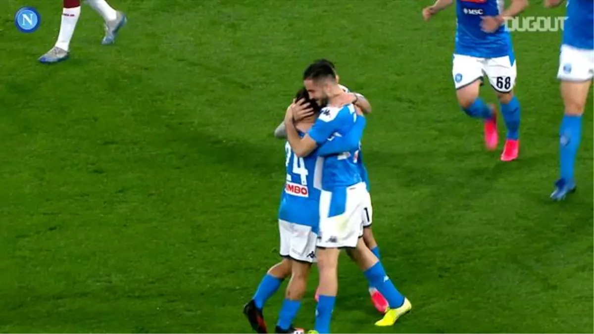 Napoli\'nin Kendi Evinde Torino\'ya Attığı Goller