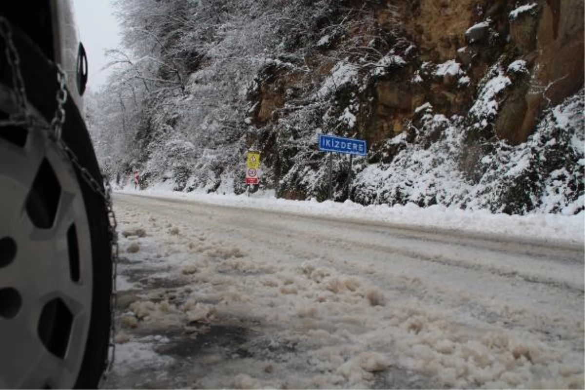 Rize\'de kar yağışı; 89 köy yolu kapandı (2)