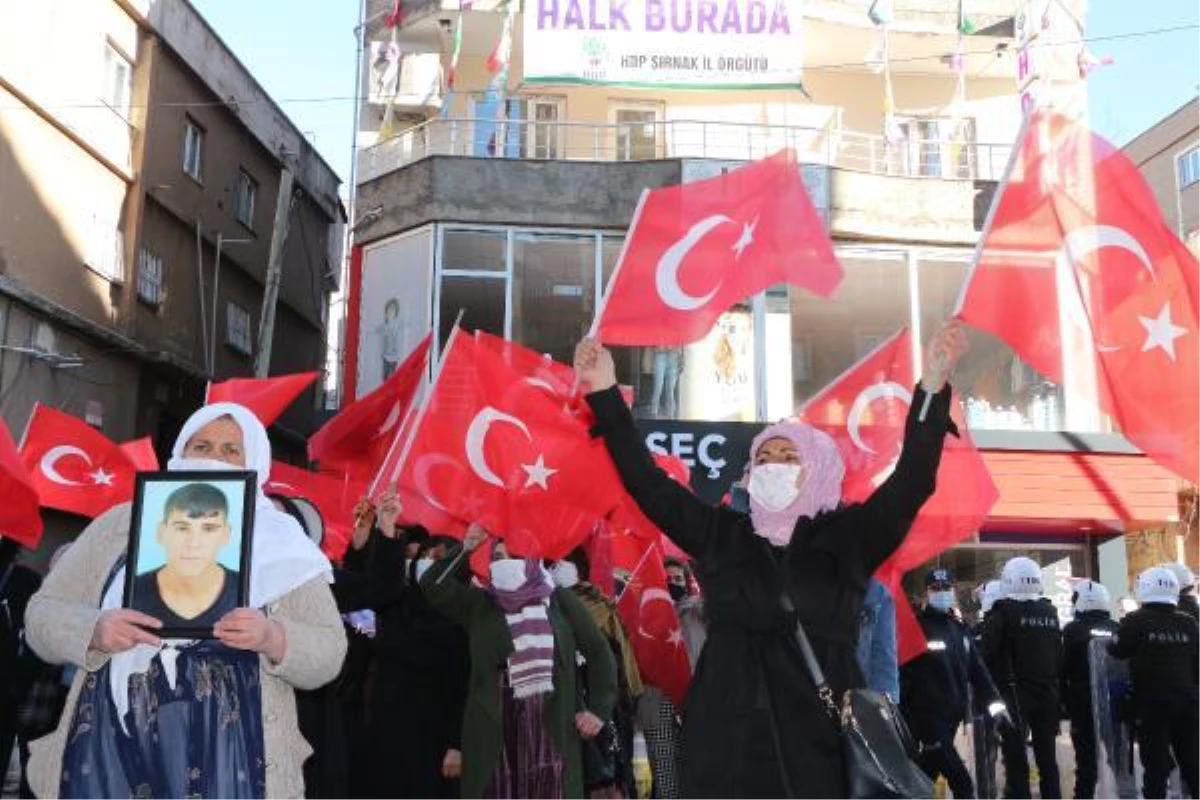 Son dakika haberi! Şırnaklı kadınların HDP önündeki eylemi 16\'ncı haftada