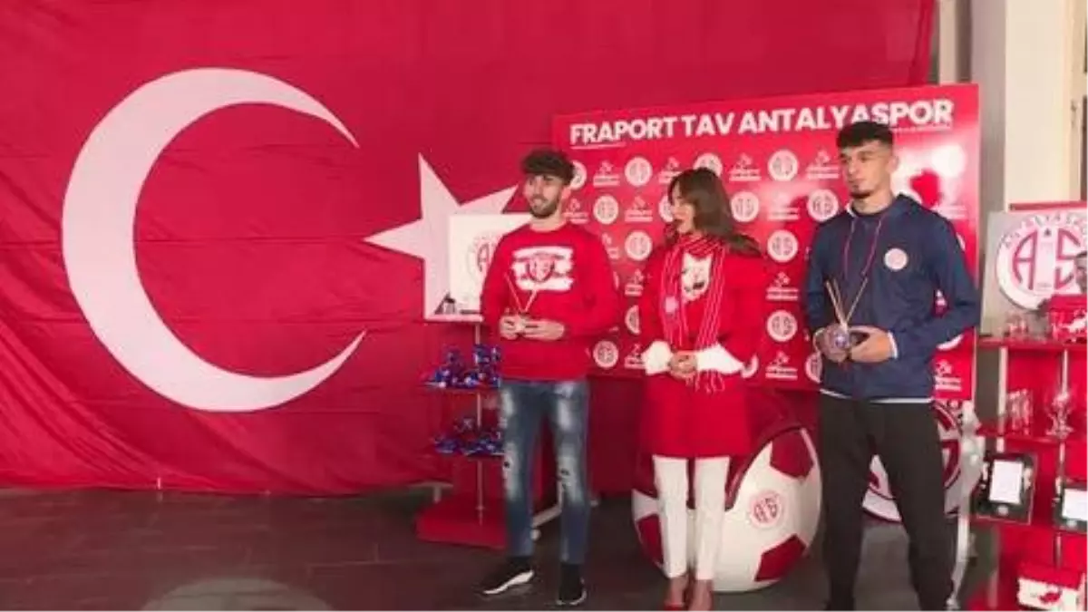 Antalyaspor Store mağazalarında "Toros" ve "Akdeniz" esansı satışa sunuldu