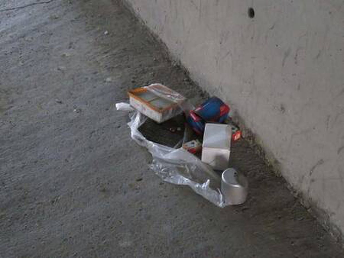Ataşehir D-100\'de şüpheli paket nedeniyle trafik yoğunluğu