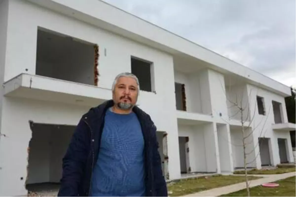 Datça'da kaçak butik otel sahibi tarafından yıkıldı