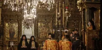 Fener Rum Ortodoks Patrikhanesi'nde koronavirüs gölgesinde Noel ayini