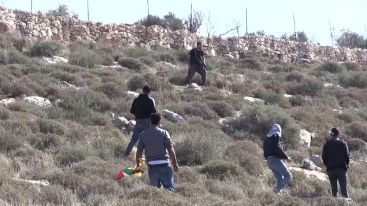 İsrail güçleri Batı Şeria\'da 10 Filistinliyi yaraladı