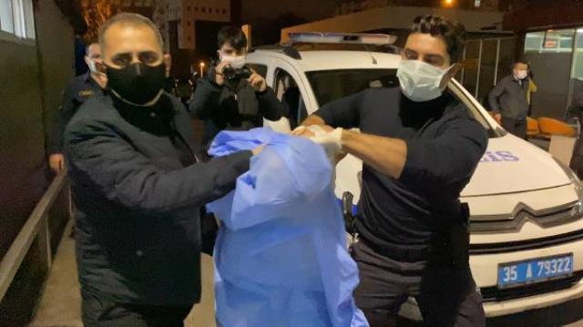 İzmir'de polise memuruna döner bıçaklı saldırı