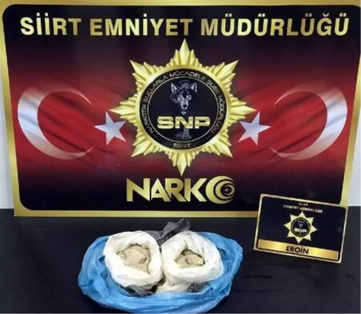 Karnındaki şişlikten şüphelenildi, 660 gram eroin bulundu