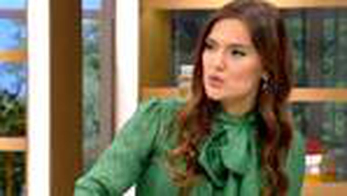 Demet Akalın\'ın tuvaletini hangi ünlü kirli bıraktı?
