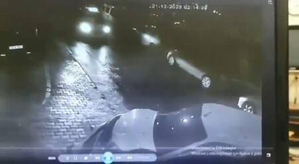 Son dakika haberi: Kısıtlama saati polisten kaçan şüpheli kaza yapınca yakalandı