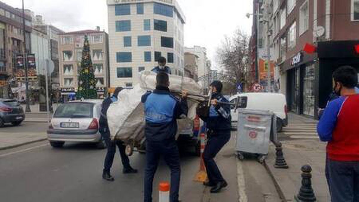 Son dakika gündem: Tekirdağ\'da sokağa çıkma kısıtlamasında kağıt toplayanlara operasyon