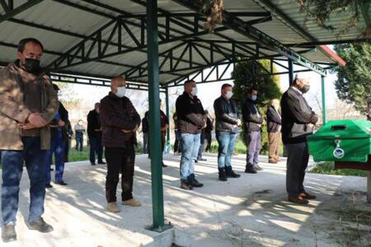 Yangında hayatını kaybeden baba ve kızı, son yolculuğuna uğurlandı