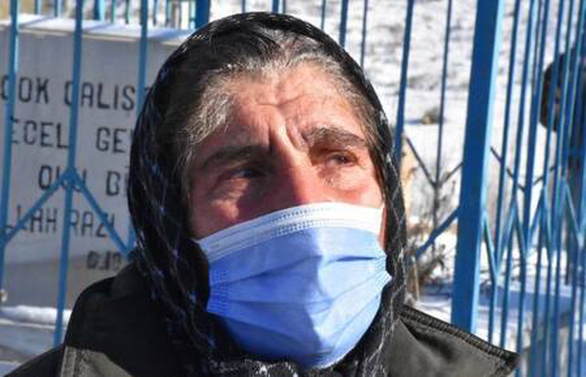 81 yıl önce depremde ölen yakınlarını ağıtlarla andılar