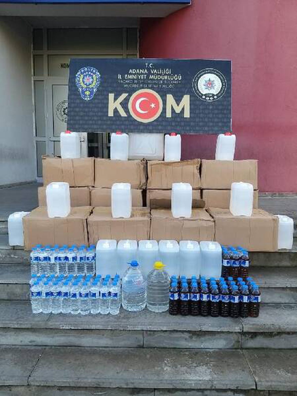 Adana\'da sahte ve kaçak içki operasyonu: 3 gözaltı