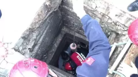 Son dakika haber | Kanalizasyon çukuruna düşen hamile kadın yaralandı