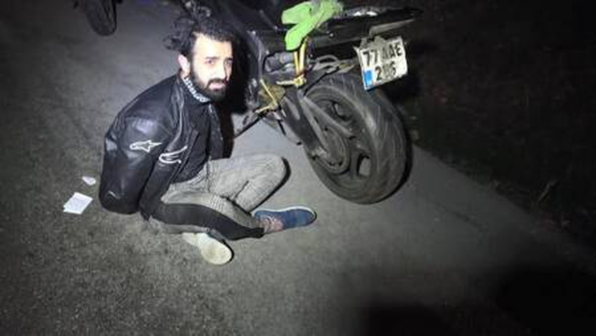Kısıtlamada polisten kaçan motosikletli, 21 kilometrelik kovalamacayla yakalandı
