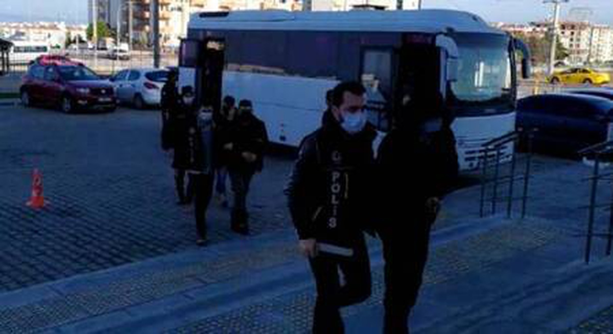 Son dakika haber: 40 yıl kesinleşmiş hapis cezası olan firari, Çanakkale\'de yakalandı