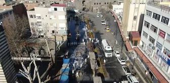DİYARBAKIR - Cadde ve sokaklar köpüklü suyla temizlendi