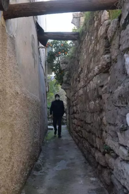 Hatay'daki en dar sokak 70 santimetre Hatay'daki en dar sokak 70 santimetre