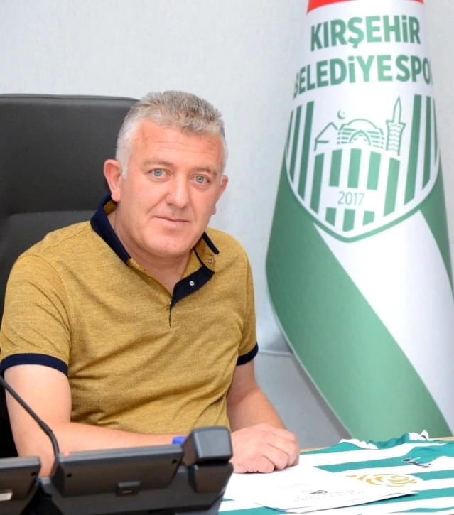 Kırşehir Belediyespor teknik direktörü ile yollarını ayırdı