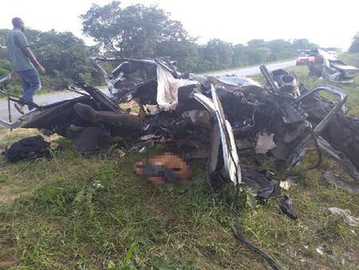 Son dakika haberi... Zimbabve\'de trafik kazası: 17 ölü, 7 yaralı