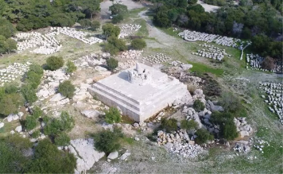 539 yıl önceki depremin yıktığı Patara Deniz Feneri\'ne deprem önlemi