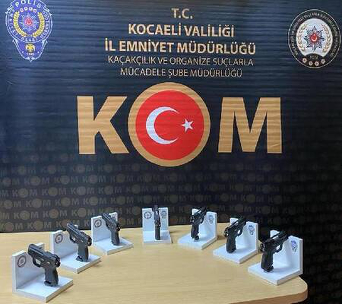7 tabanca ile yakalanan 2 kişi tutuklandı