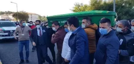 Son dakika: Afrin dönüşü kazada hayatını kaybeden laborant, toprağa verildi Son dakika: Afrin dönüşü kazada hayatını kaybeden laborant, toprağa verildi