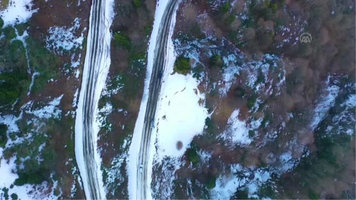 Son dakika haberi... (DRONE) Bulutlara komşu Hıdırnebi Yaylası beyaz örtüsüyle şölen sunuyor