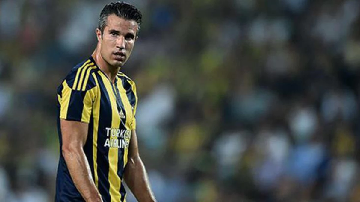 Fenerbahçe\'nin eski golcüsü van Persie: Manchester United\'da kalmak istiyordum