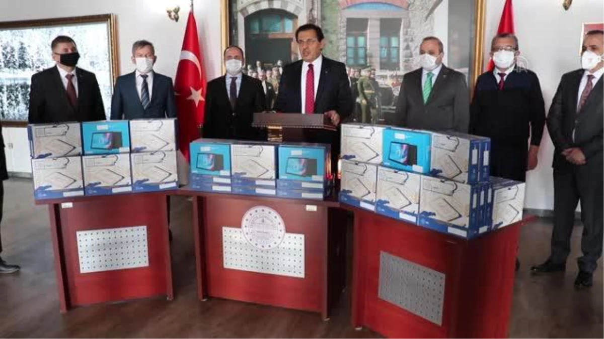 Son dakika haber: İhtiyaç sahibi 1724 öğrenciye tablet bilgisayar verilecek