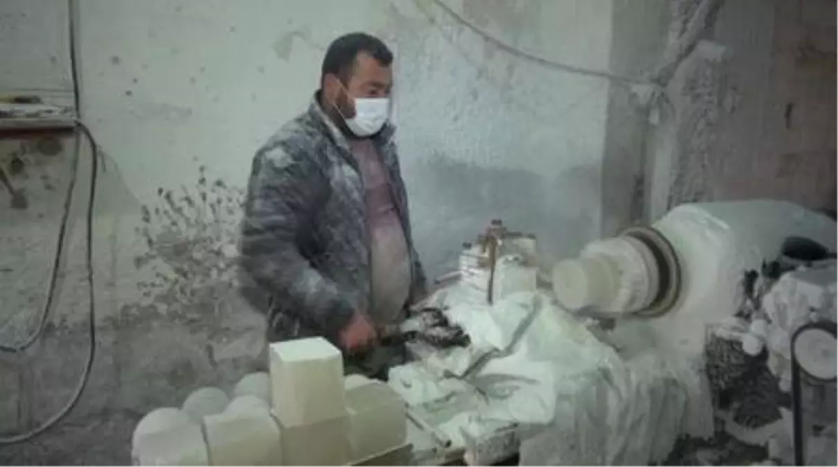 Kaya tuzundan hediyelik eşyalara yoğun ilgi