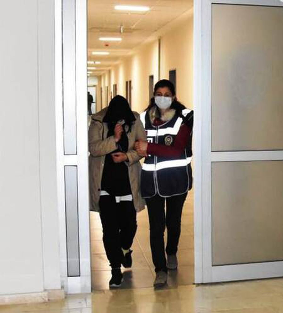 Kesinleşmiş 43 yıl hapis cezası olan kadın yakalandı