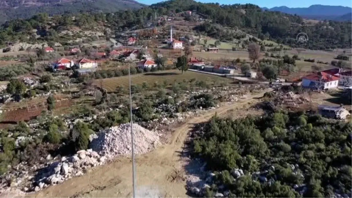 Mahallelinin yıllardır süren "yıldırım" korkusu sona erdi