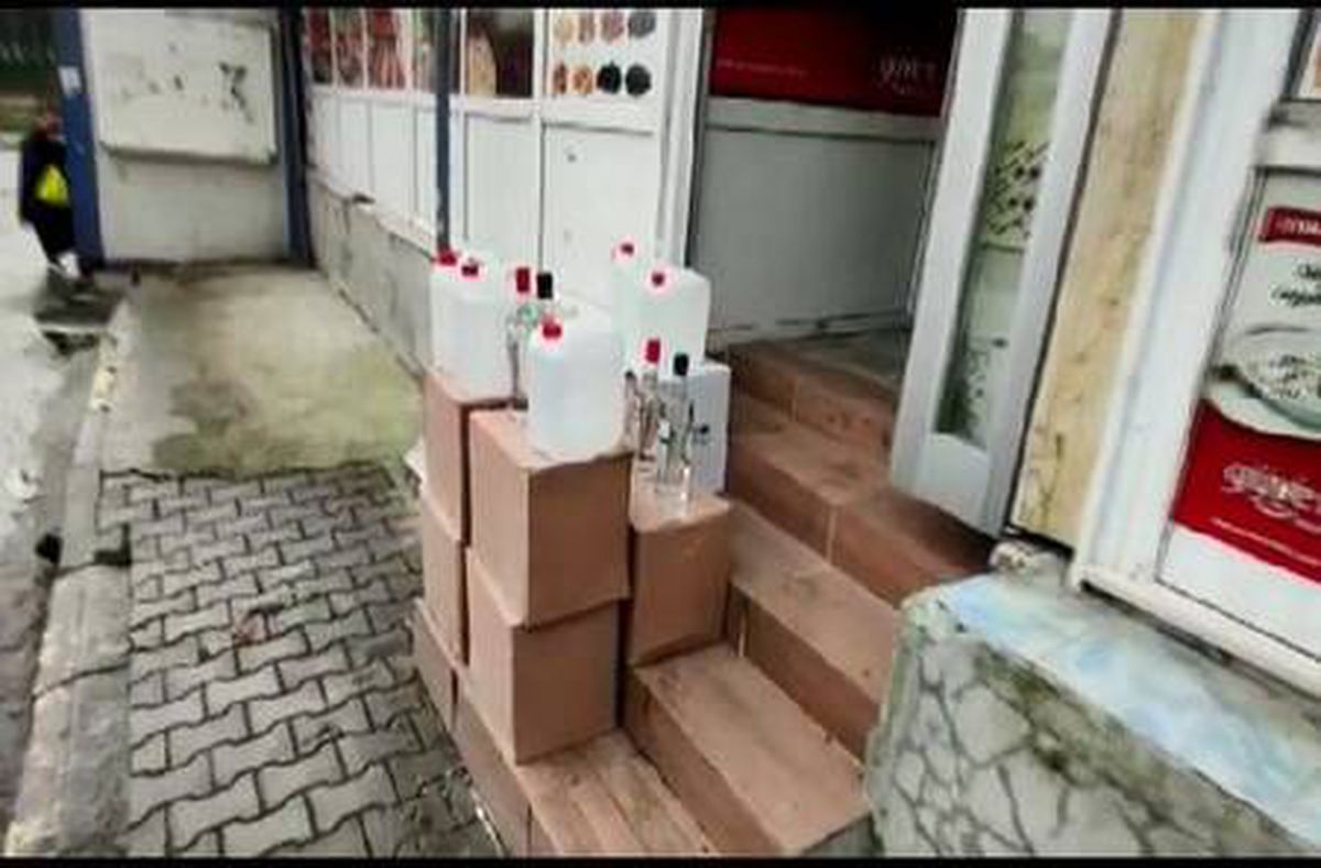 Maltepe\'de yılbaşı öncesi kaçak alkol operasyonu