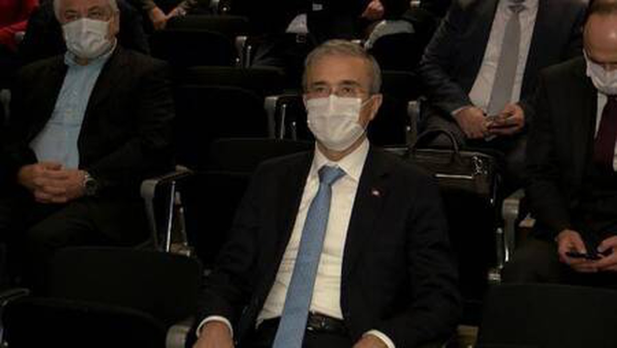 SAVUNMA SANAYİİ BAŞKANI DEMİR İTÜ\'NÜN YIL SONU TOPLANTISINA KATILDI