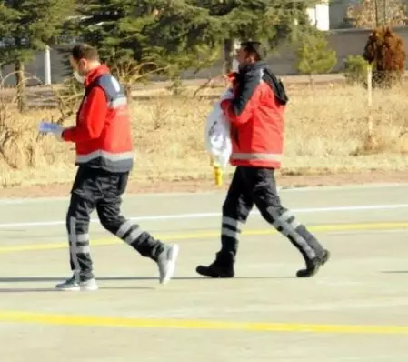 Son dakika haber | 21 günlük bebeğe ambulans helikopterle sevk Son dakika haber | 21 günlük bebeğe ambulans helikopterle sevk