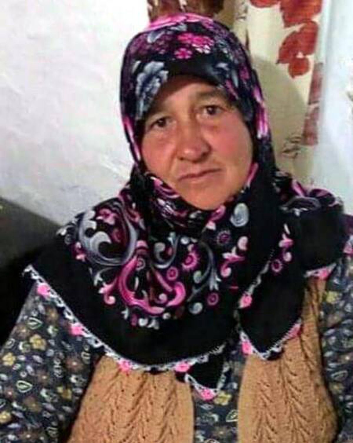 Annesini başına taşla vurup, boğazını keserek öldürmüş (2) - Yeniden