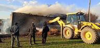 Mustafakemalpaşa'da muhtara ait samanlıkta yangın