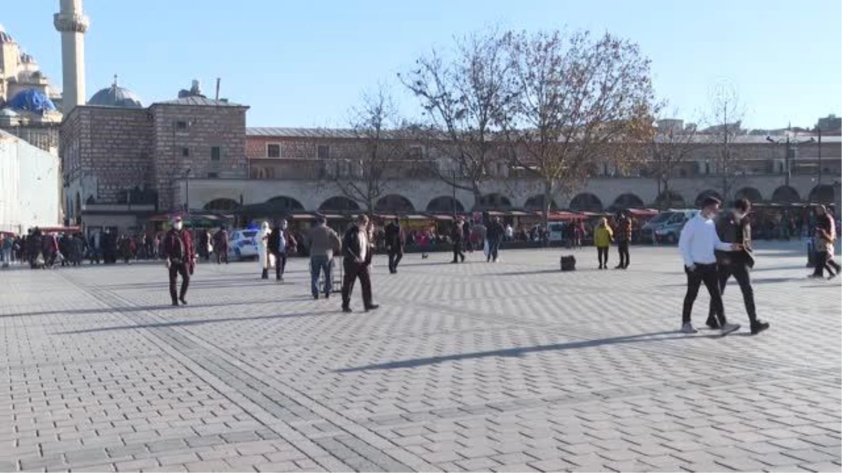 Yılbaşı öncesi alışveriş hareketliliği yaşanıyor